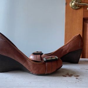 Size 6 Brown leather Wedge
